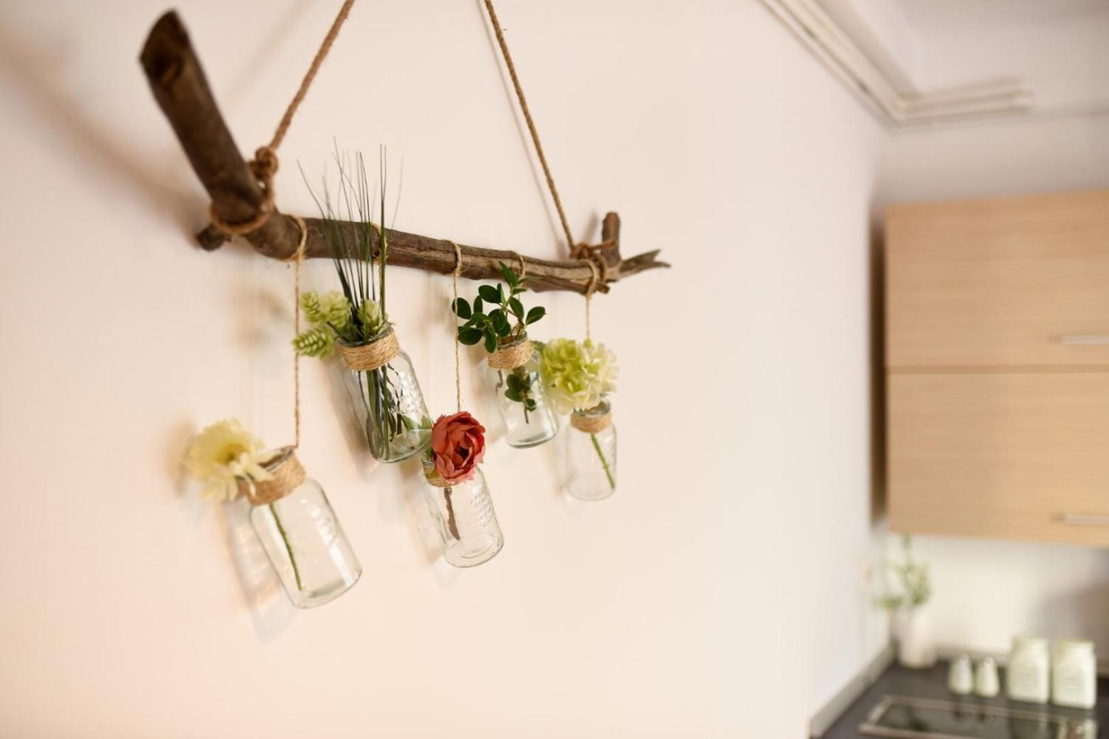 Historic Charm Meets Modern Luxury - Stylish In The Center Apartamento